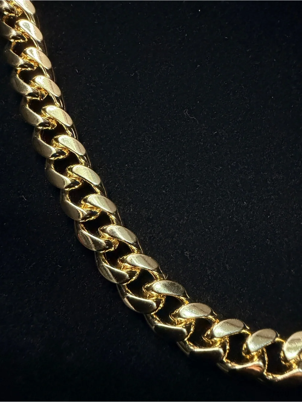 Iced Out Box Lock Cuban 22in 10MM 14K Gold Premium Finish. AAA CZ Brand New